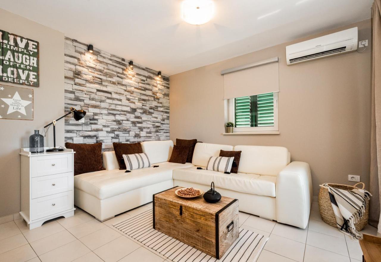 Apartment Cami -Stylish Apartment With A Beautiful Seaview Rabac Exteriér fotografie