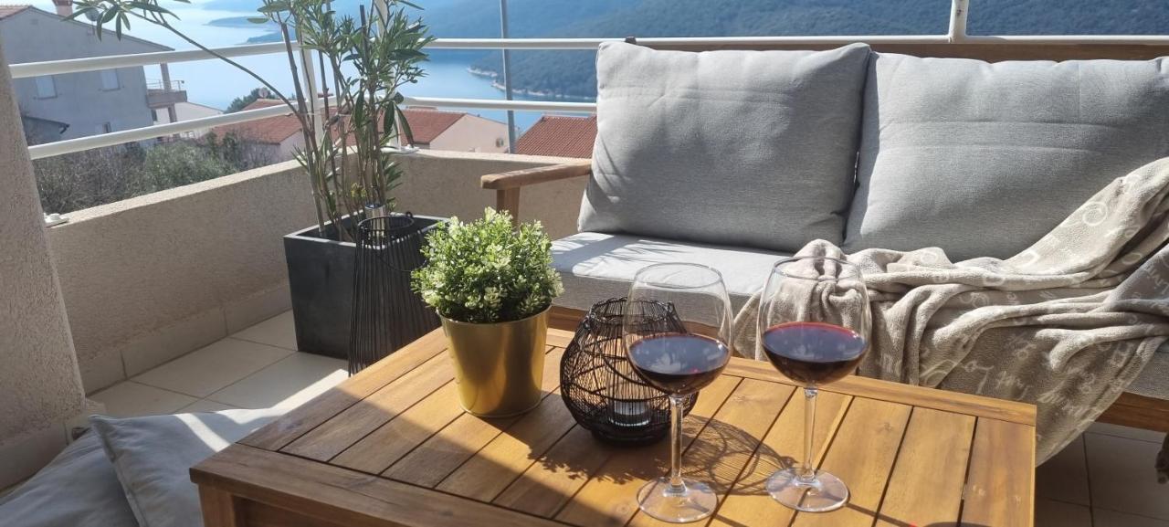 Apartment Cami -Stylish Apartment With A Beautiful Seaview Rabac Exteriér fotografie